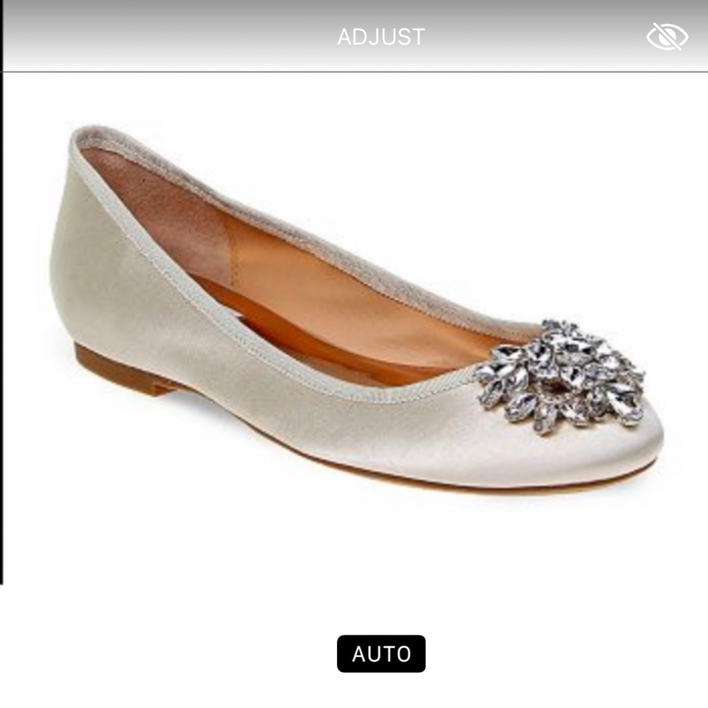 BADGLEY MISCHKA “BIANCA” IVORY BALLET FLATS 8.5